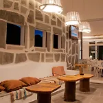 Malibu Boutique & 公寓式酒店 法里拉基