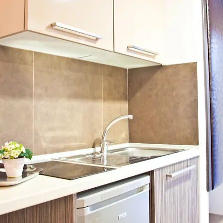 Malibu Boutique & 4* Фалираки