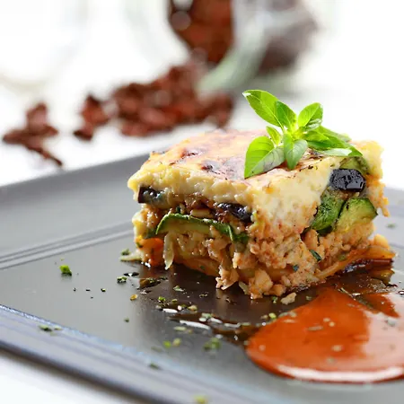 Malibu Boutique & Фалираки