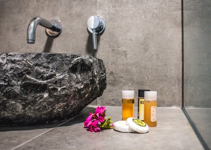 Malibu Boutique & 4* فاليراكي