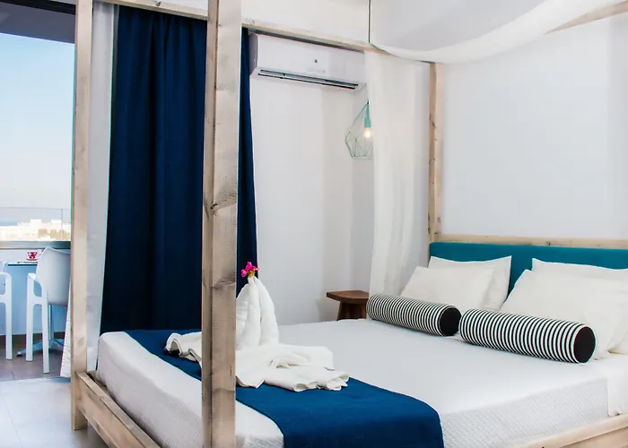 Malibu Boutique & شقة فندقية فاليراكي