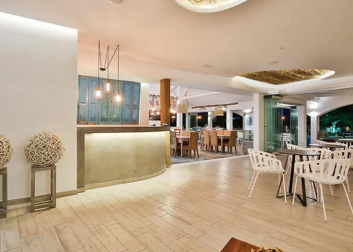 Malibu Boutique & شقة فندقية 4*