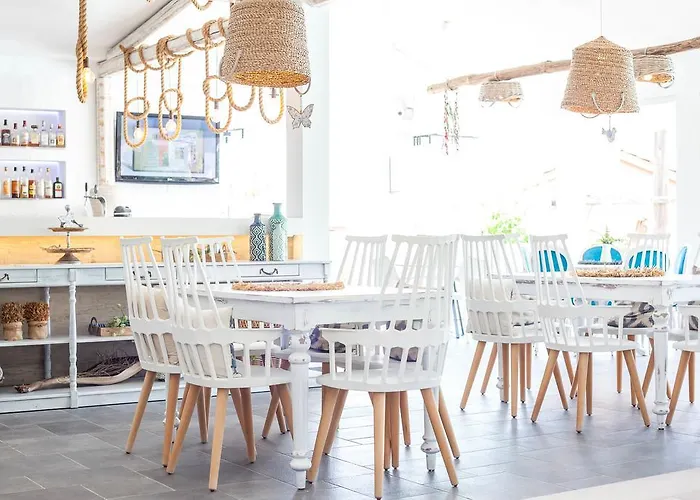 Malibu Boutique & 4* فاليراكي