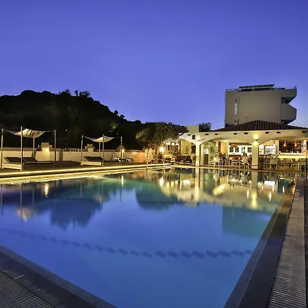 Malibu Boutique Studios&bungalows Appart hôtel