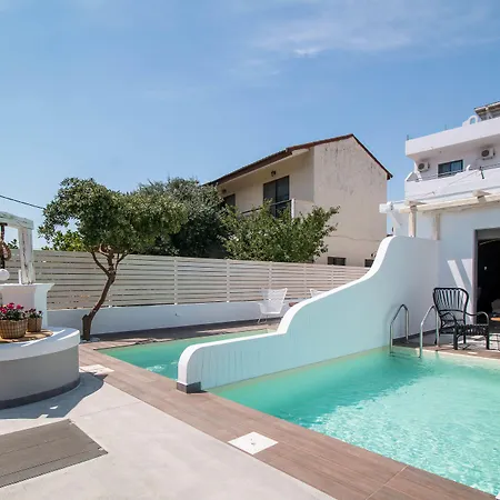 Malibu Studios & Bungalows 4* Faliraki