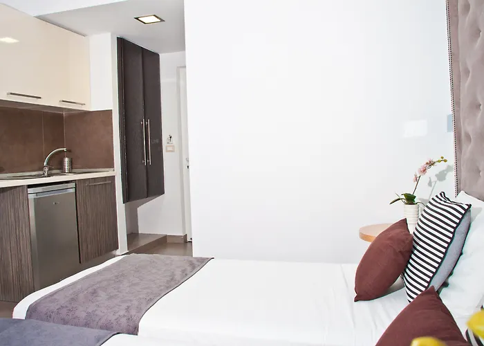 Malibu Boutique & 4* Faliraki