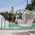 Malibu Boutique &
