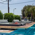شقة فندقية Malibu Boutique & 4*