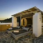 Malibu Boutique & شقة فندقية فاليراكي