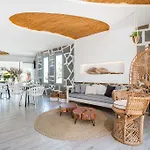 Malibu Boutique &