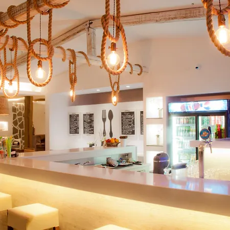 Hotel de apartamente Malibu Boutique & Faliraki