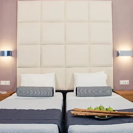 Malibu Boutique & Aparthotel 2*