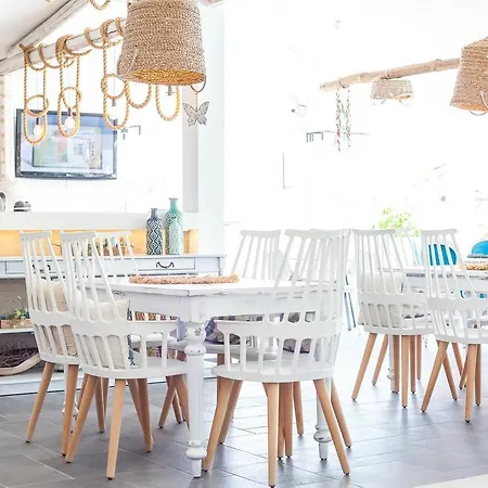 Malibu Boutique & 2* Faliraki