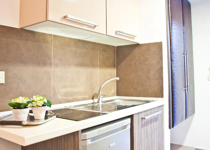 Malibu Boutique & 4* Faliraki