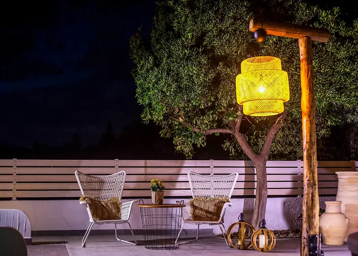 Malibu Boutique & 4*