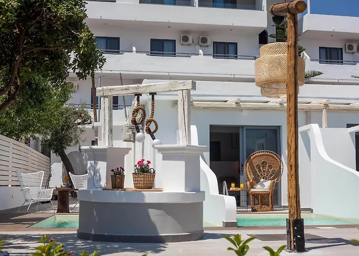Malibu Boutique & 4* Faliraki